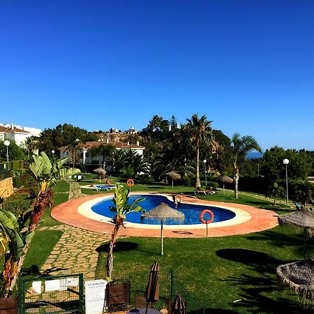 Апартаменты Bahia De Casares Эстепона Номер фото