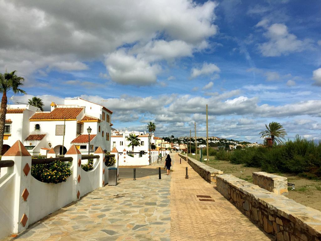 Апартаменты Bahia De Casares Эстепона Номер фото